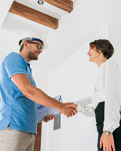 chef de chantier et client