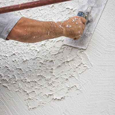 façade main travaux enduit