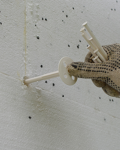 gros plan main homme isolation